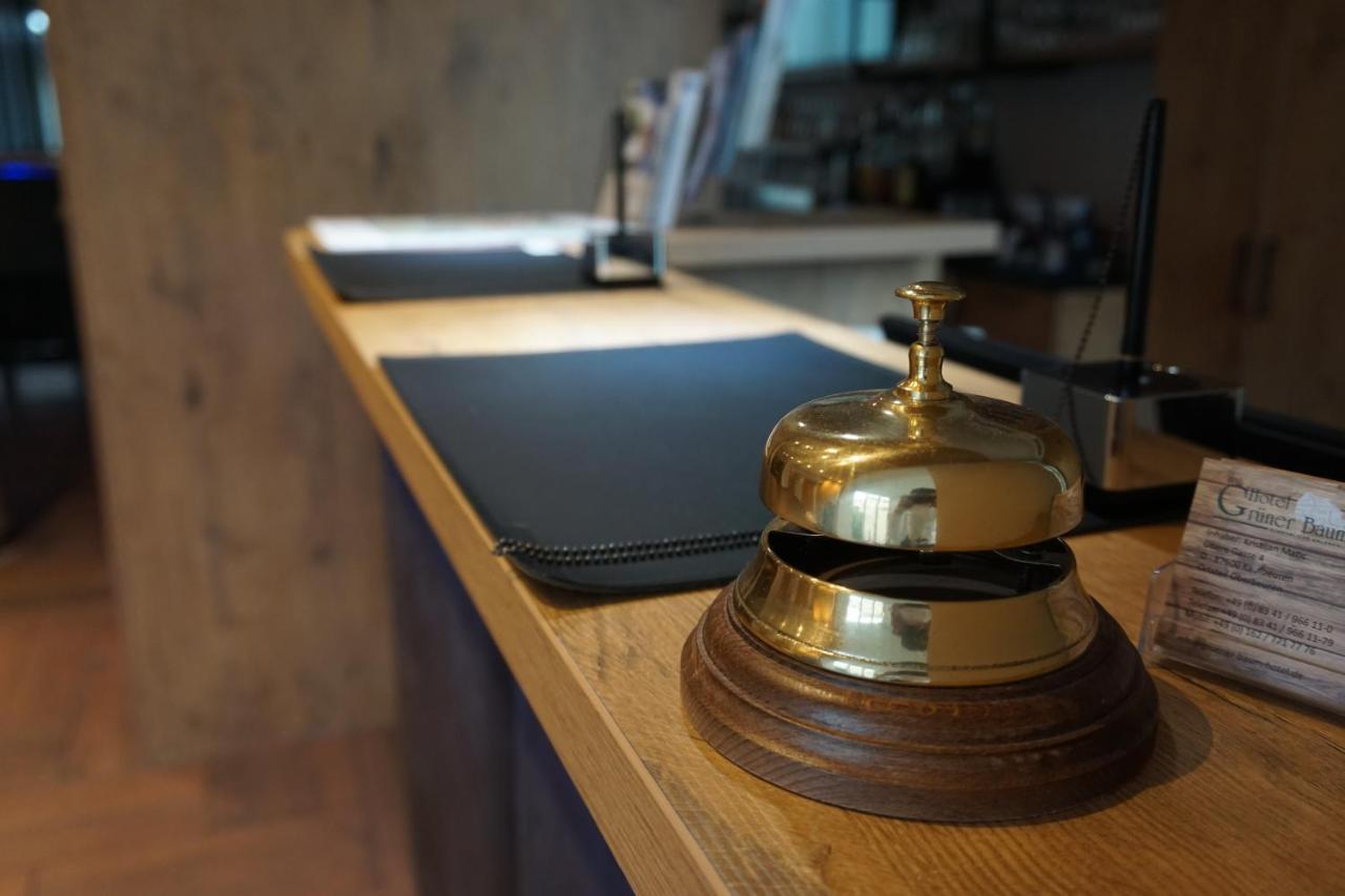 Hotel Gruener Baum Кауфбойрен Экстерьер фото